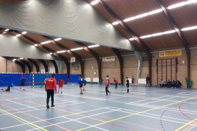 Nacht voetbal tijdens ramadan